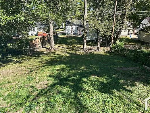 8045 Busiek Ave — Photo 10