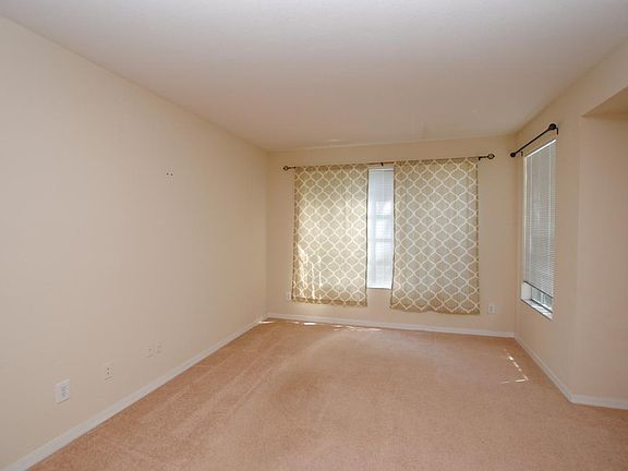 3rd image of 13703 N Richmond Park Dr #2002
