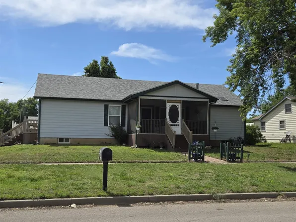 822 Maple St, Gypsum, KS 67448
