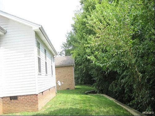 3rd image of 408 Hamlett Dr W #410
