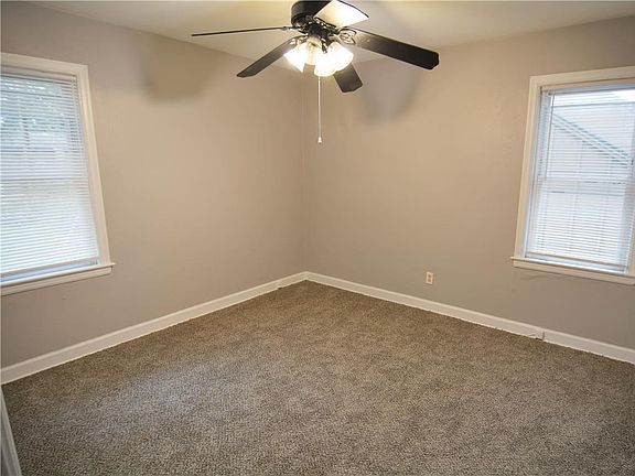 5th image of 12 W Pocahontas Ln
