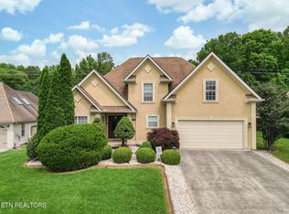 6813 Cardindale Dr, Knoxville, TN 37918