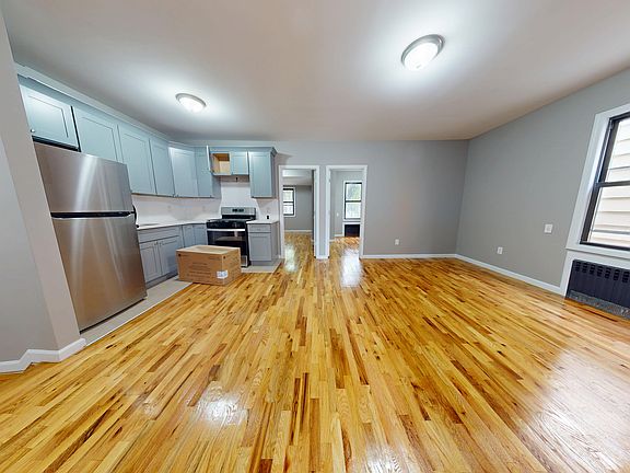 5th image of 153 Brighton Ave Floor 2