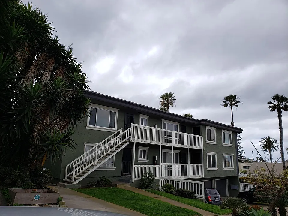 1641 Sunset Cliffs Blvd #3