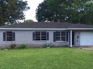 9375 McLean St, Beaumont, TX 77707