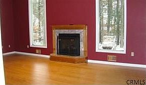 2nd image of 7 Loren Dr