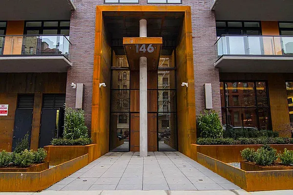 Rented by The KCI Group | media 30