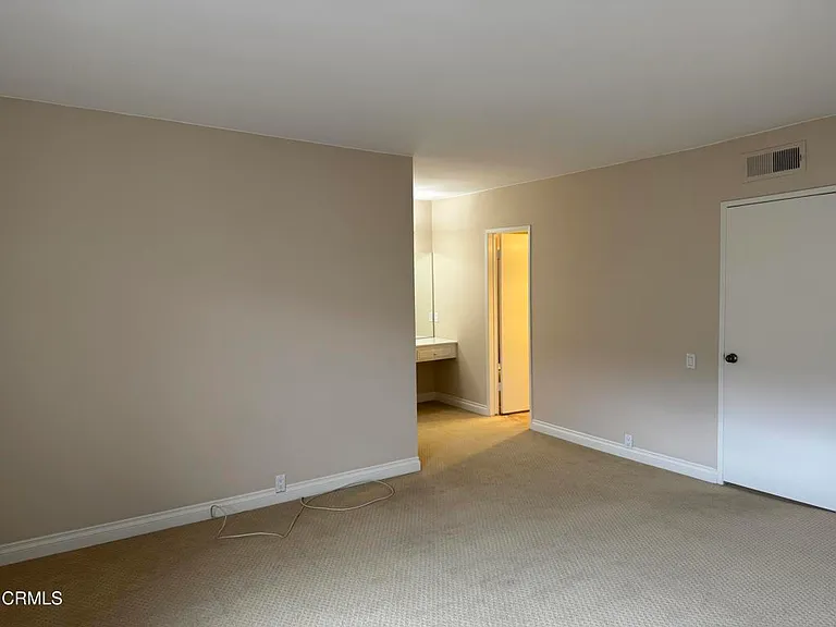 113 Almansor St #26 — Photo 20