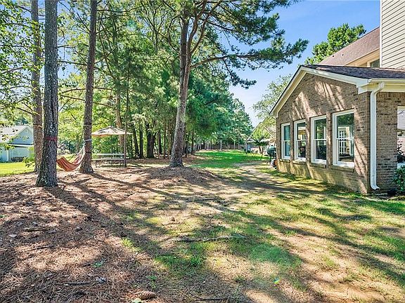4th image of 3990 Fredricksberg Ct