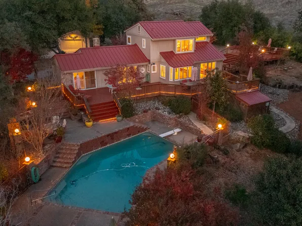 13579 Phaedra Ln, Redding, CA 96003