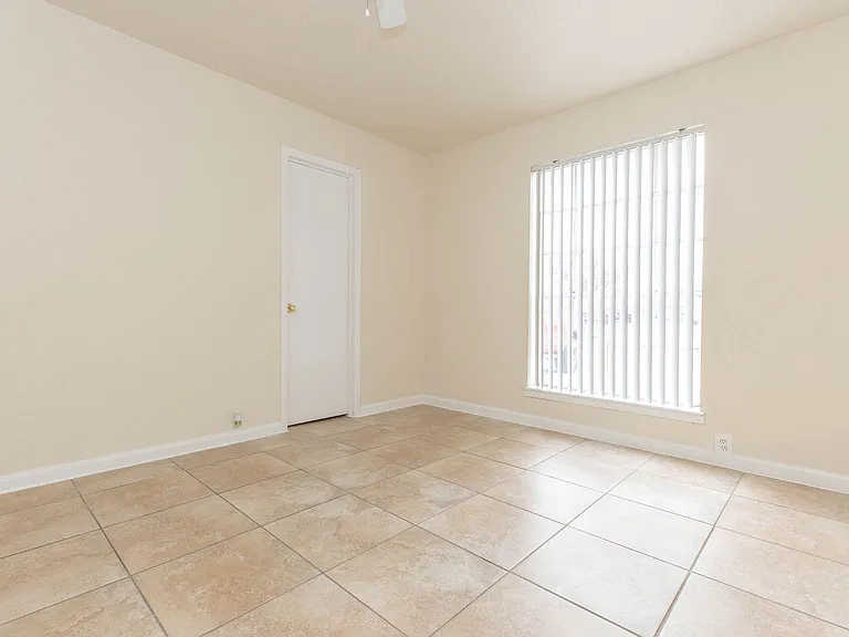 Unity Pointe Apartments — Photo 9