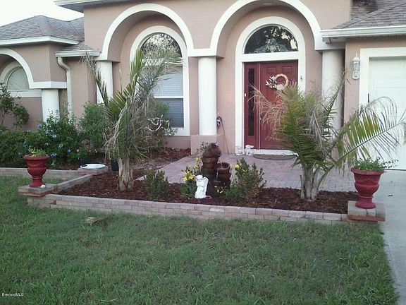 3rd image of 5115 Mallard Lakes Ct