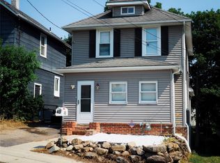46 Poplar St, Newburgh, NY 12550