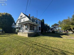 1329 Carr St, Sandusky, OH 44870
