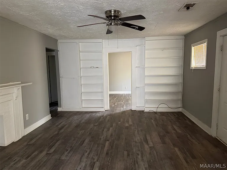 1750 Yarbrough St — Photo 3
