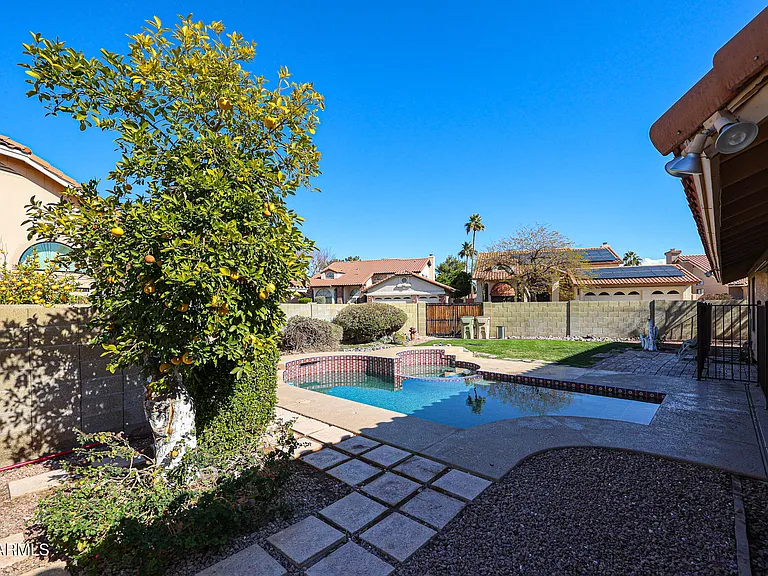 6910 W Kimberly Way — Photo 39