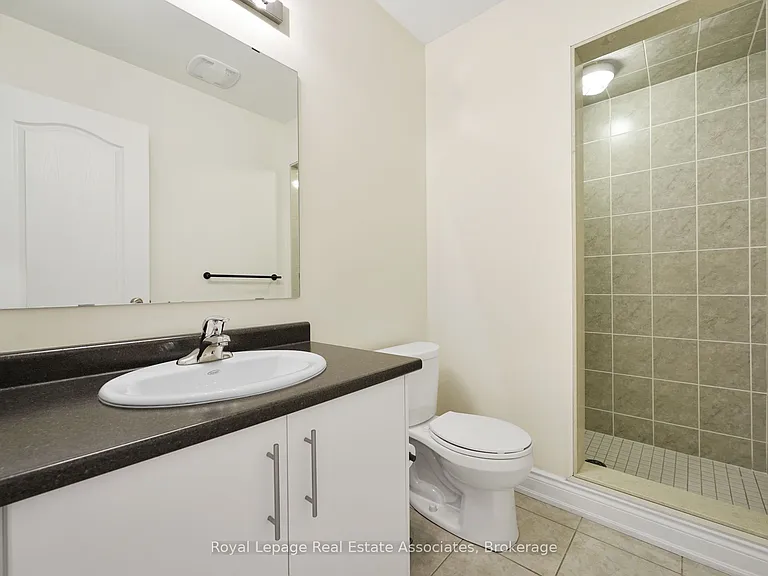 41 Mazarine Ln — Photo 36