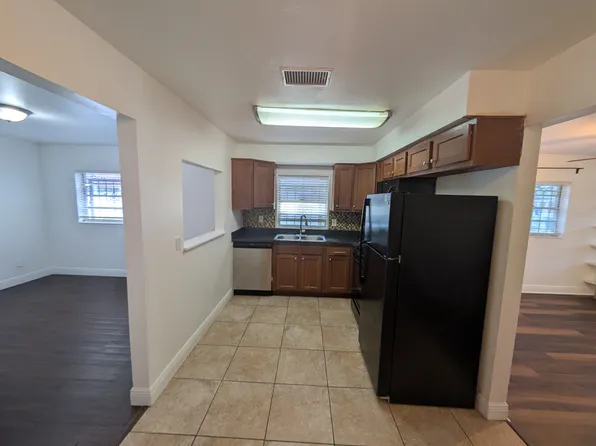 4223 W Laurel St, Tampa, FL 33607