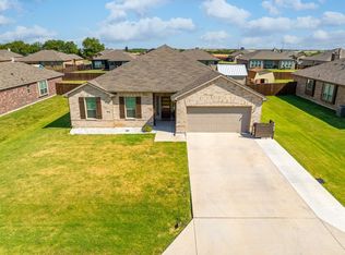 465 Kerens St, Nevada, TX 75173