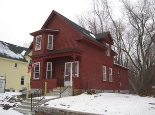 20 Calvin St, Lowell, MA 01852