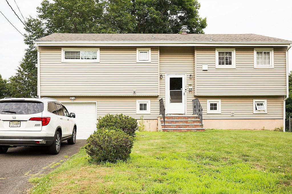 8 Woodmere St, Raritan, NJ 08869 Zillow