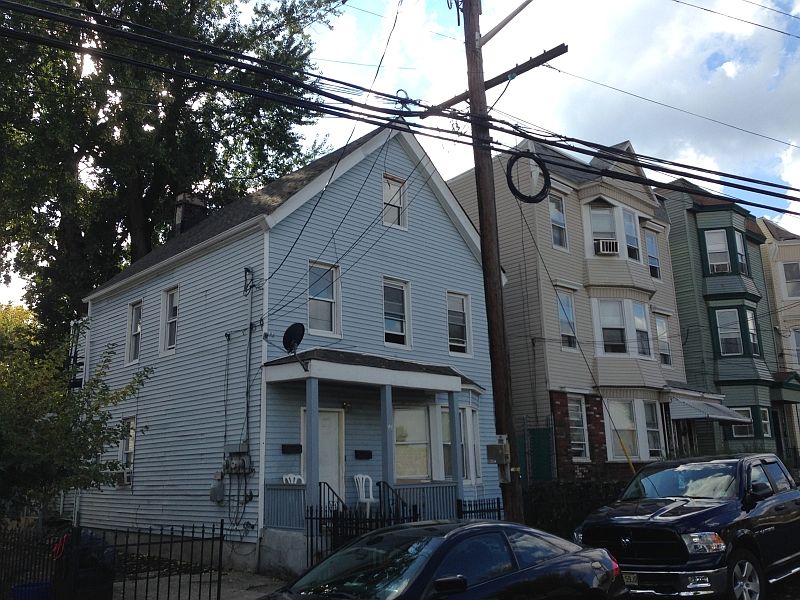 2nd image of 42-44 11th Avenue