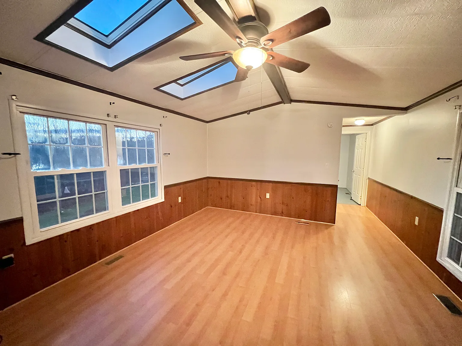 2 bed, 1144 sqft, $1,850 — Photo 2