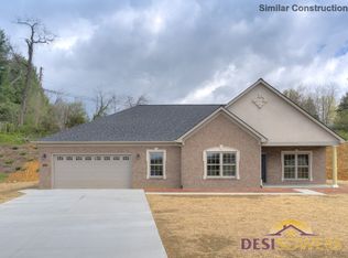 235 Alexa Ln NW, Christiansburg, VA 24073