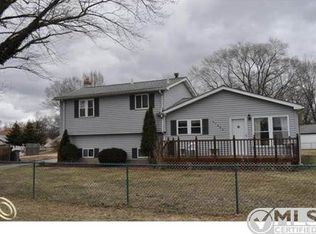 47404 Greenview Rd, Shelby Township, MI 48317