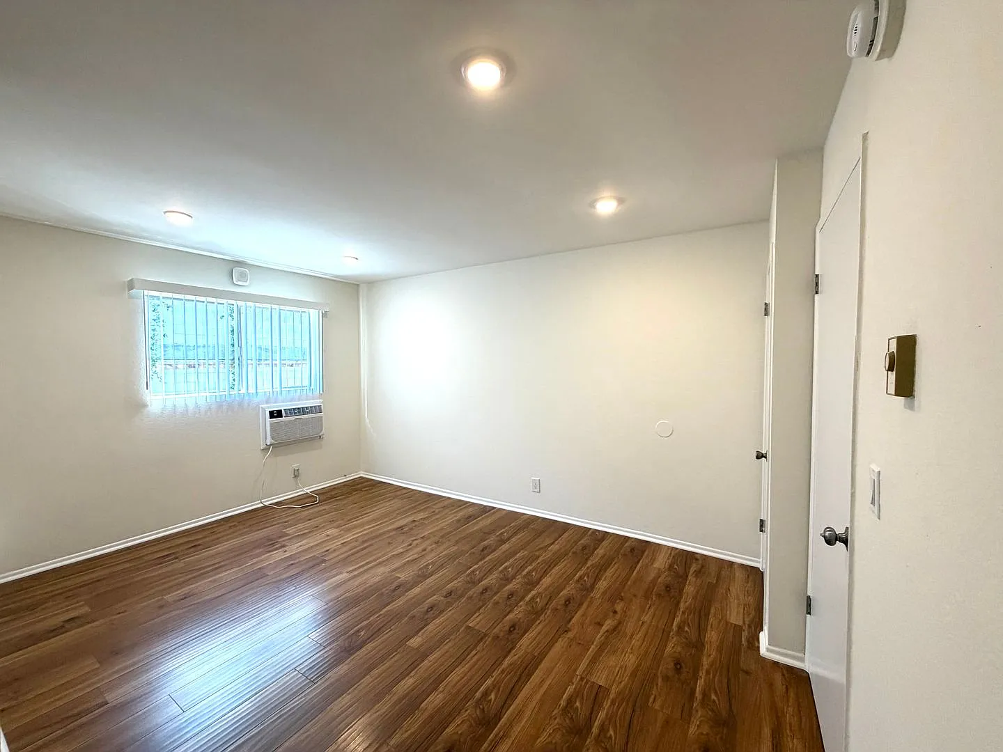 Independence Apartments — Photo 4