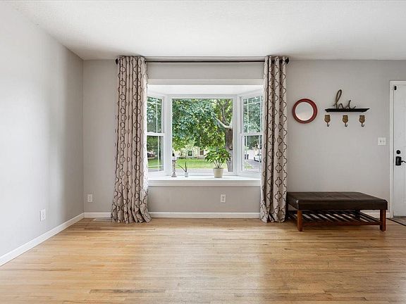 5th image of 3877 71st St E