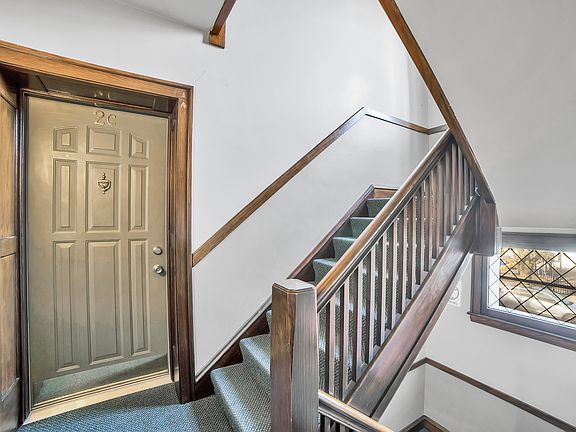 3rd image of 2721 N Lockwood Ave APT 2C