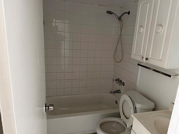 5th image of 4101 NW 26TH Street #260
