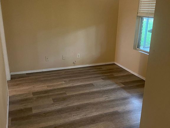 3rd image of 707 N Washington Ave