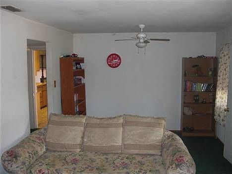5th image of 3801 Lowry Dr