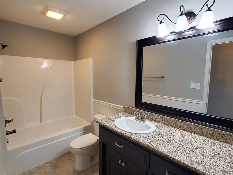 5255 Carlton Ridge Cir — Photo 9