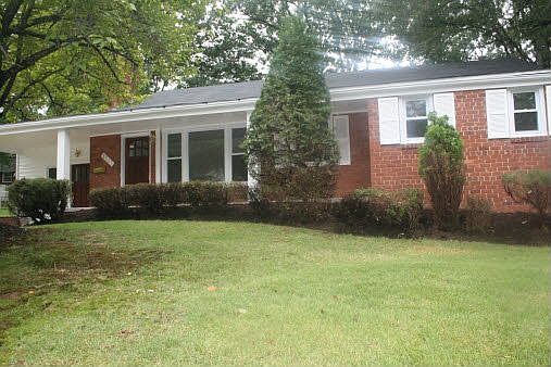 2nd image of 8303 Fremont Pl