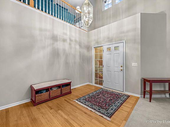 5th image of 373 Florine Ct