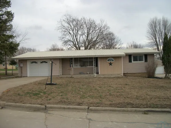 412 Spruce St, Aurelia, IA 51005