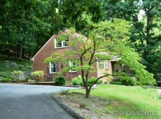 494 Mount View Dr, Staunton, VA 24401