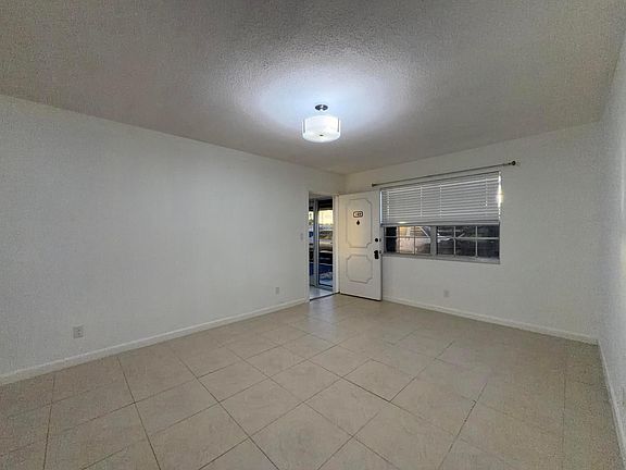 5th image of 298 SW 6th Street #109