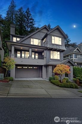 833 Summerhill Ridge Drive NW, Issaquah, WA 98027