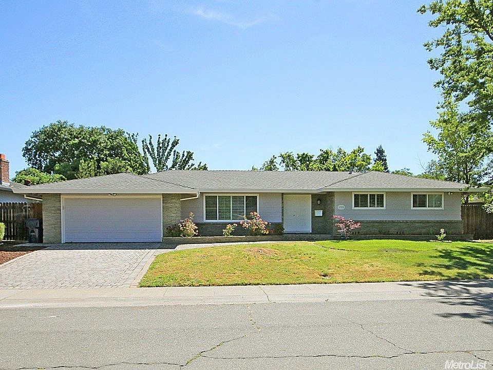 1st image of 1118 Fay Cir