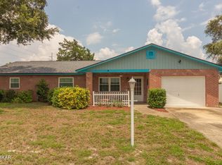 1208 Sacramento St, Deltona, FL 32725