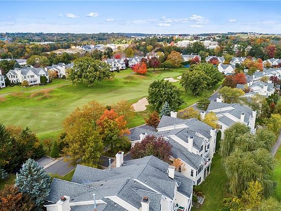 4th image of 108 Doral Greens Dr W