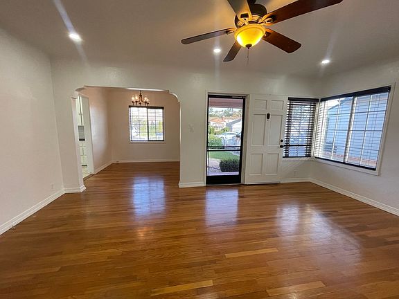 4th image of 1911 N Rowan Ave