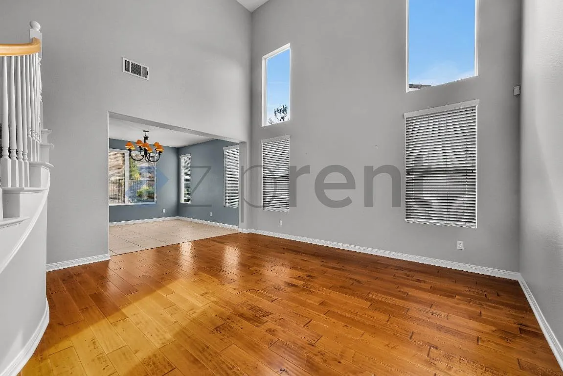 4 bed, 3173 sqft, $5,800 — Photo 3