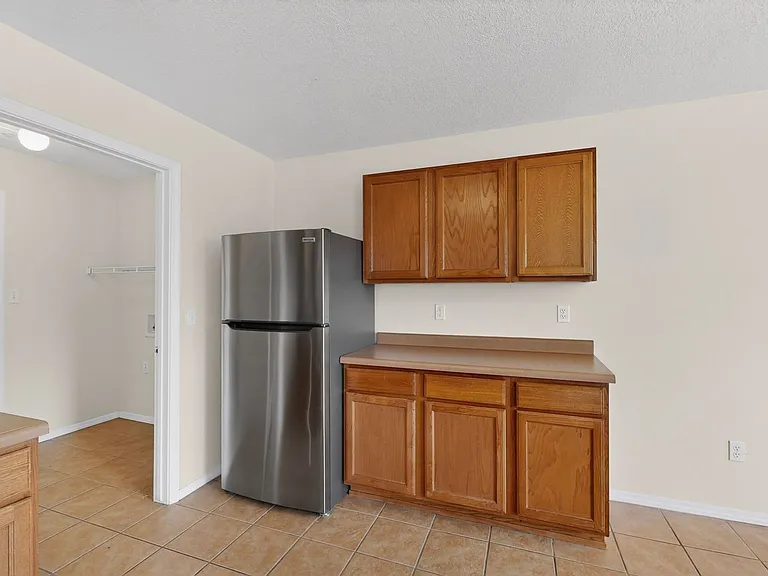 5841 Sandoval Dr NE — Photo 14