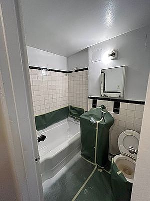 4th image of 75-12 Woodside Ave #1L