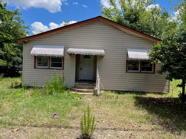 112 Carver St, Walterboro, SC 29488